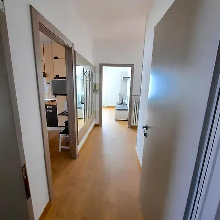 Apartament Casa Lore *
