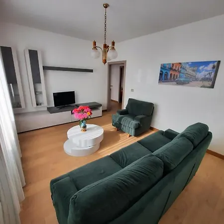 דירה Casa Lore טיראנו