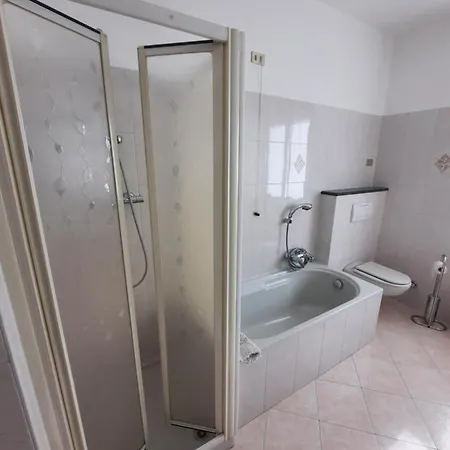 Apartman Casa Lore *